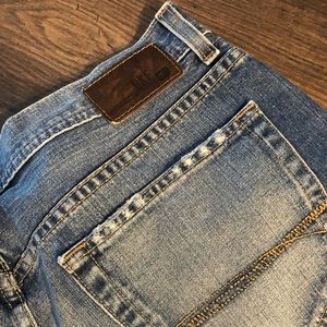 men’s blue jeans